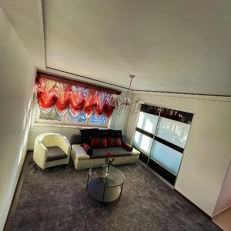 Apartment Luxury Red By Marta